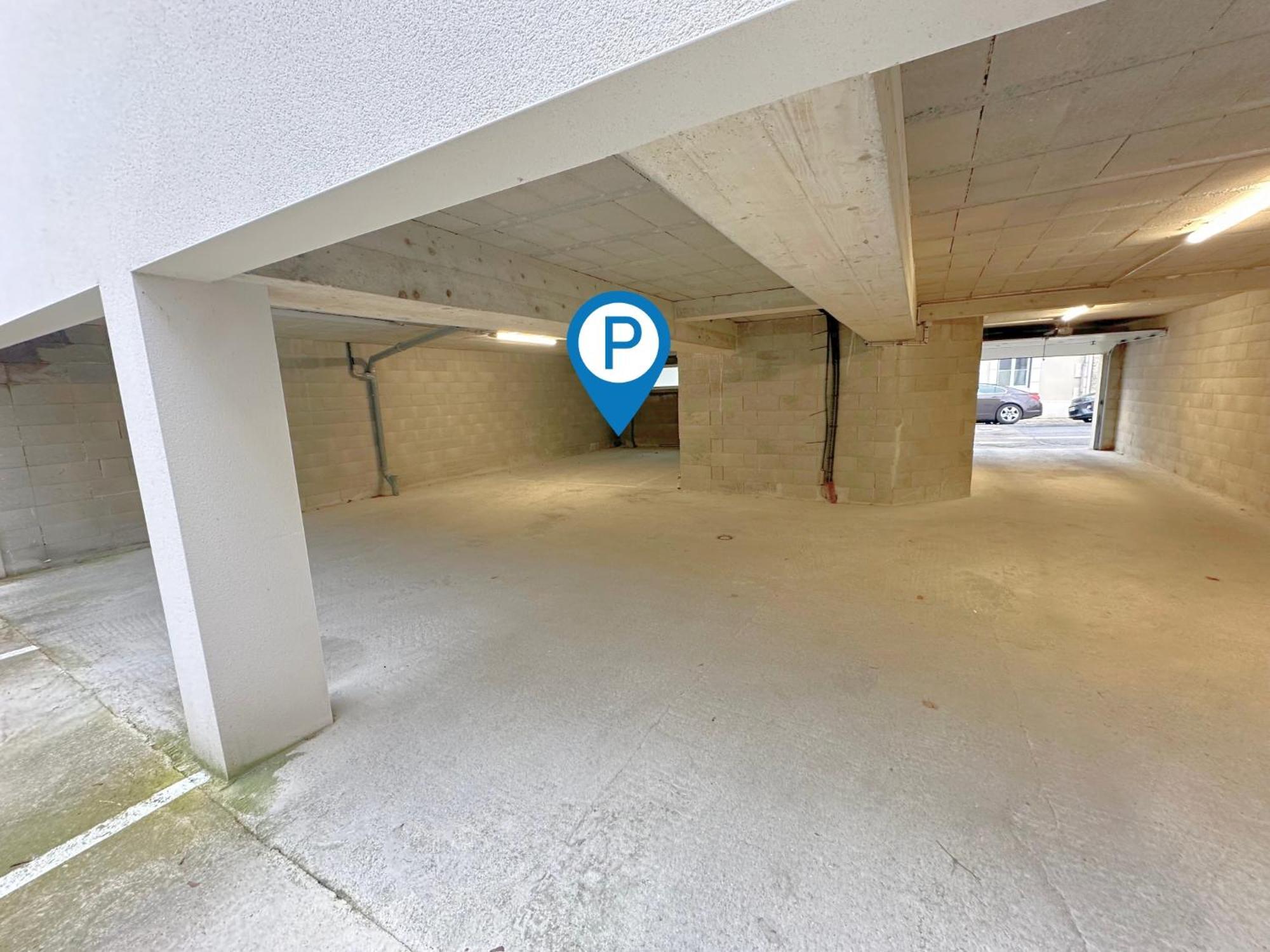 Le Trianon - Parking Prive Lägenhet Reims Exteriör bild